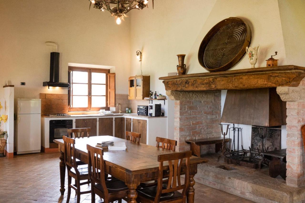 Agriturismo Il Serraglio มอนติปุลเชียโน ภายนอก รูปภาพ