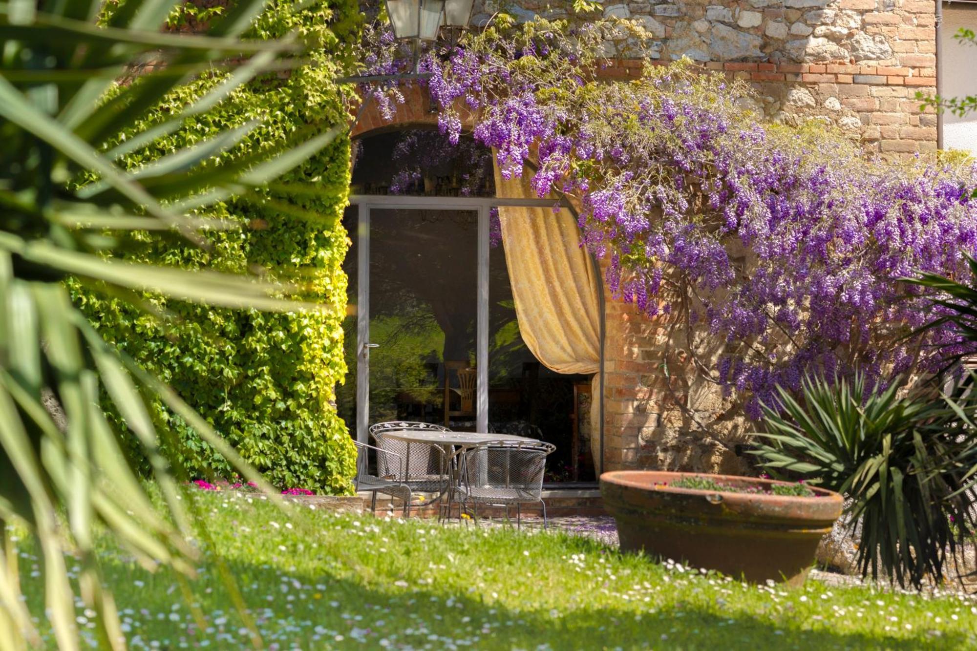 Agriturismo Il Serraglio มอนติปุลเชียโน ภายนอก รูปภาพ